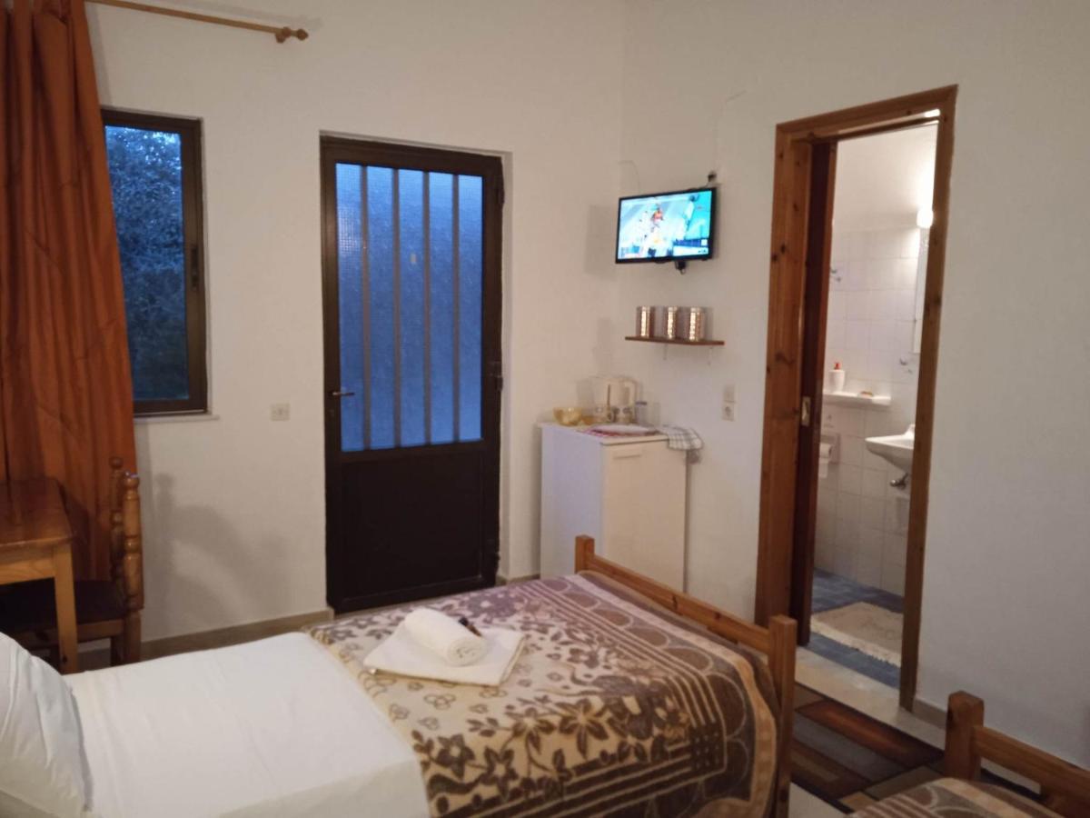 Villa Kaloudis Rooms 아기오스 게오르기오스 외부 사진